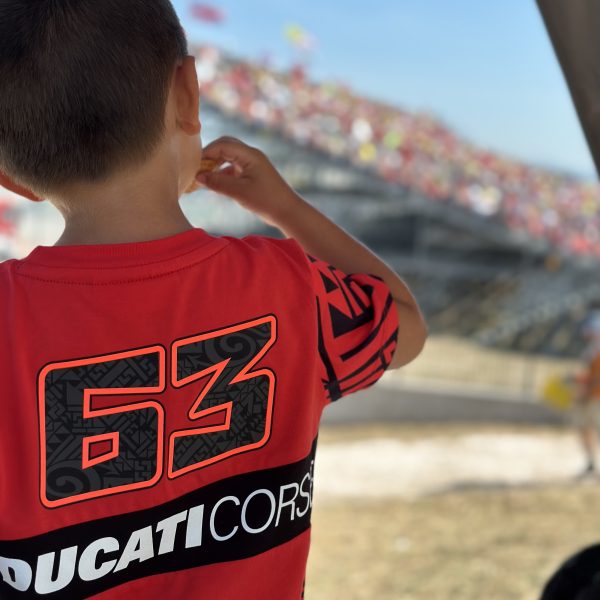 2023-misano-tifosi-amici-festa (12)